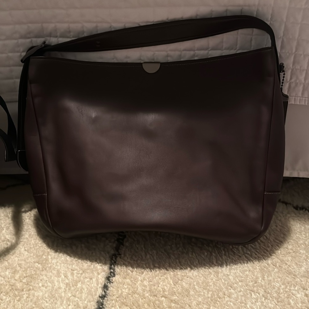 Bedford Hobo Coach-Oxblood and Red